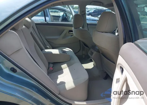 2011 Toyota Camry Le z USA, uszkodzony, nr VIN 4T1BF3EK2BU753572